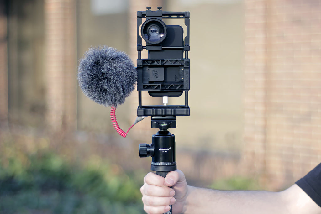 Beastgrip Pro Portrait & Vertical Mount for live streaming and panorama shots